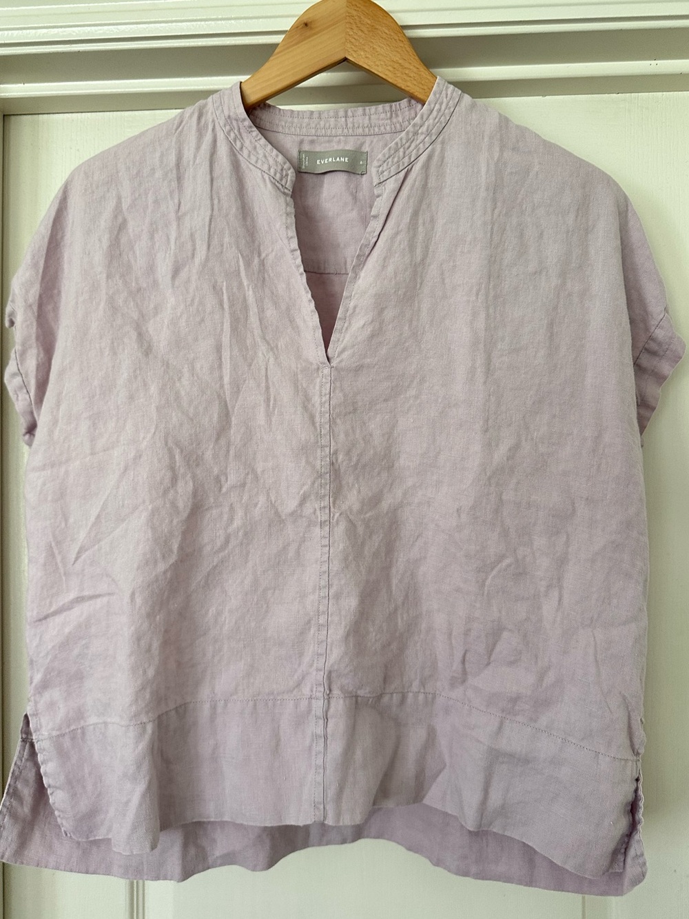 EVERLANE Light Lavender Purple  V-Neck cap Sleeve Linen Top size 6 - Picture 2 of 4